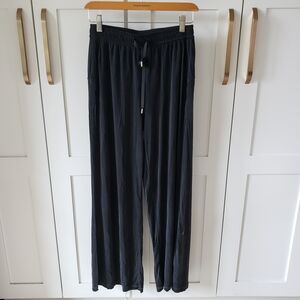 Lululemon Principal Dancer Pant *32"
Black Womens 6 Flowy Sweatpants